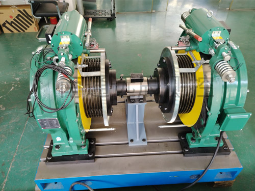 三相永磁同步無(wú)齒輪曳引機(jī)測(cè)試臺(tái) 三相永磁同步無(wú)齒輪曳引機(jī)測(cè)試臺(tái)